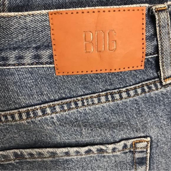 BDG Urban Outfitters Medium Wash Dad Slim Straight Leg Cropped Jean - Picture 4 of 11